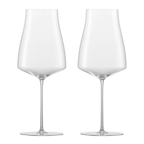 To store bordeauxglass med svært tynne glassvegger